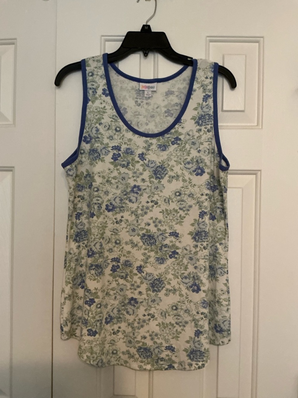 Lularoe Pretty Floral Large Tank Top